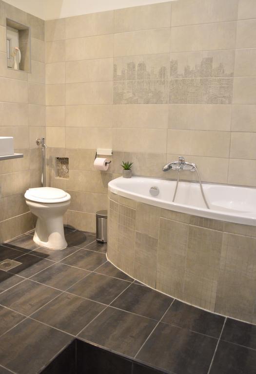 בודפשט Friendly Apartment In Center מראה חיצוני תמונה